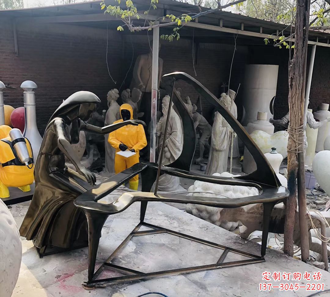 杭州玻璃钢仿铜抽象弹钢琴雕塑公园景观摆件