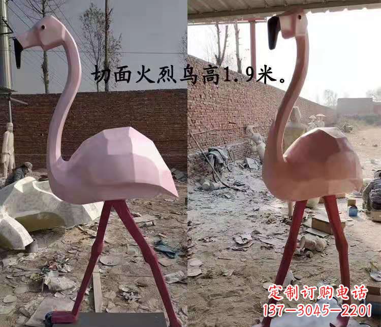 杭州玻璃钢仙鹤雕塑——灵动的艺术美学
