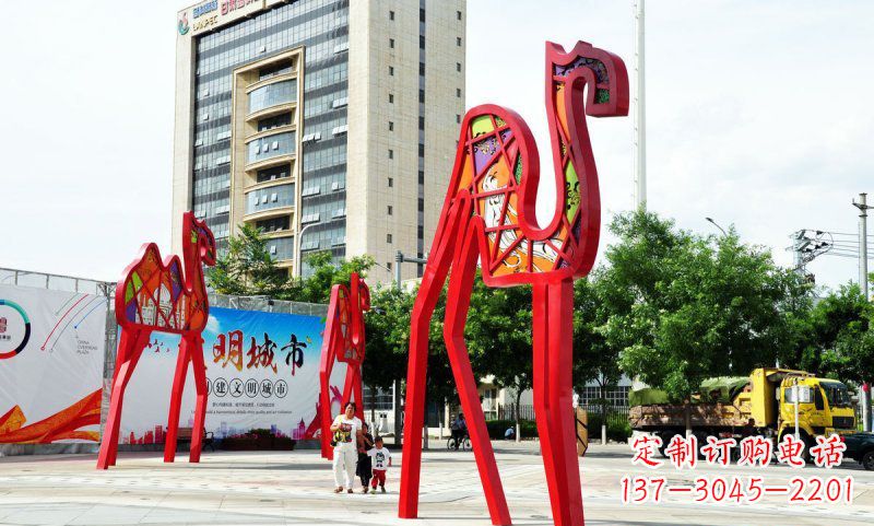 杭州不锈钢大型骆驼雕塑