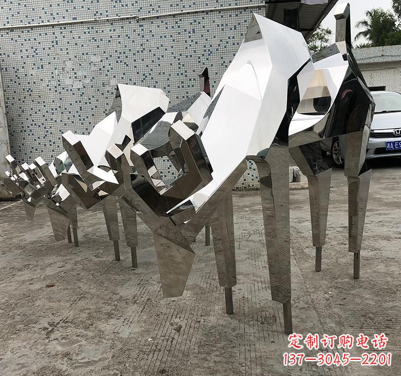 杭州不锈钢小鹿雕塑把自然美景带入家中