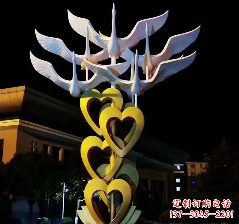 杭州不锈钢大雁雕塑象征着自由的翱翔
