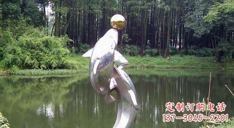 杭州海豚的传说——不锈钢公园顶部雕塑