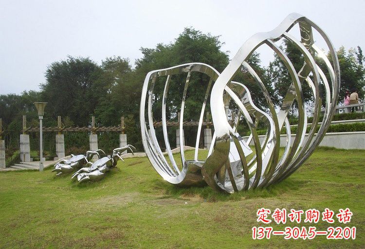 杭州不锈钢公园里的贝壳雕塑