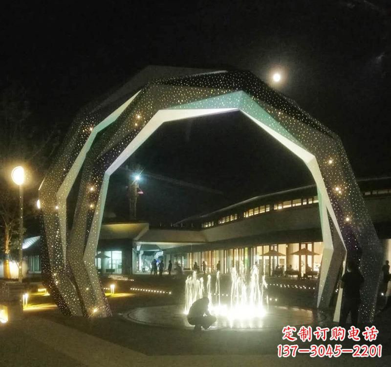 杭州不锈钢户外拱门雕塑精美线条点缀美景