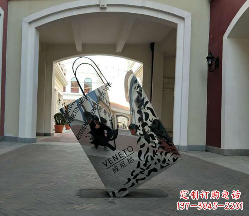 杭州不锈钢镂空购物袋雕塑