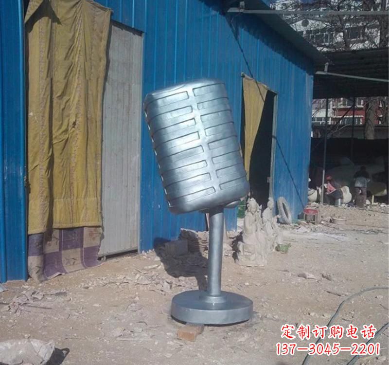 杭州不锈钢艺术话筒雕塑——传承精神文化