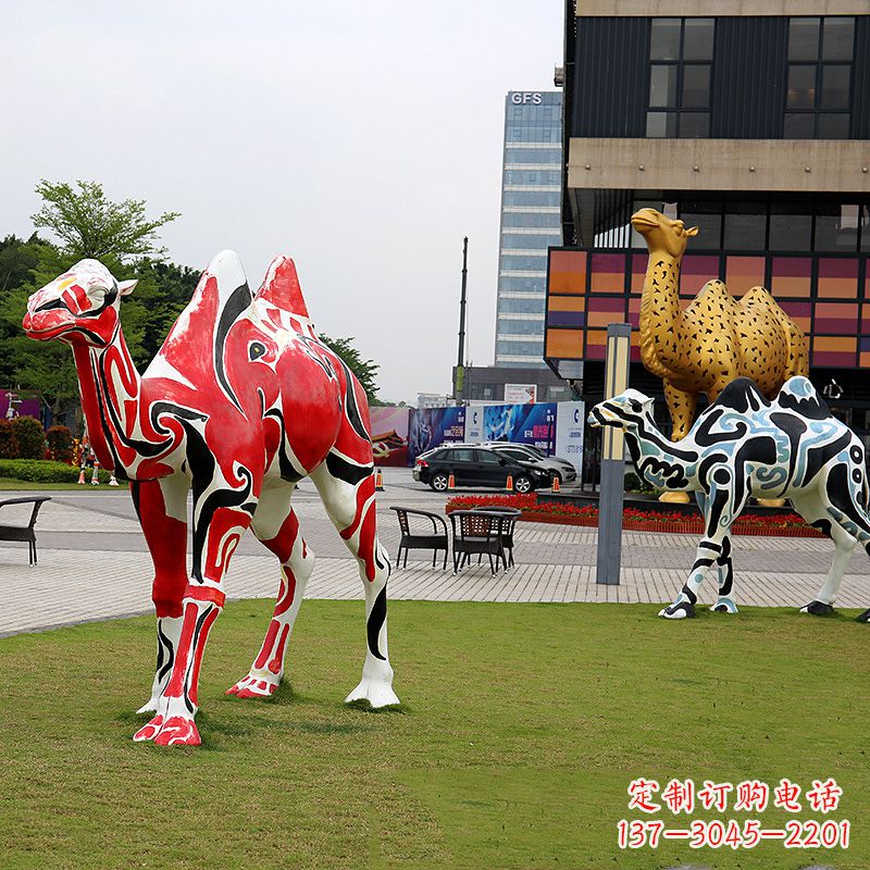 杭州彩绘骆驼不锈钢雕塑-城市园林动物景观雕塑摆件