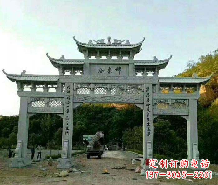 杭州村口石雕牌楼千百年文化瑰宝