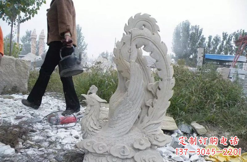 杭州凤凰雕塑传承瑰丽的古老文化