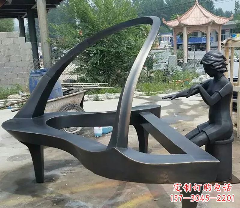 杭州钢琴抽象铜雕