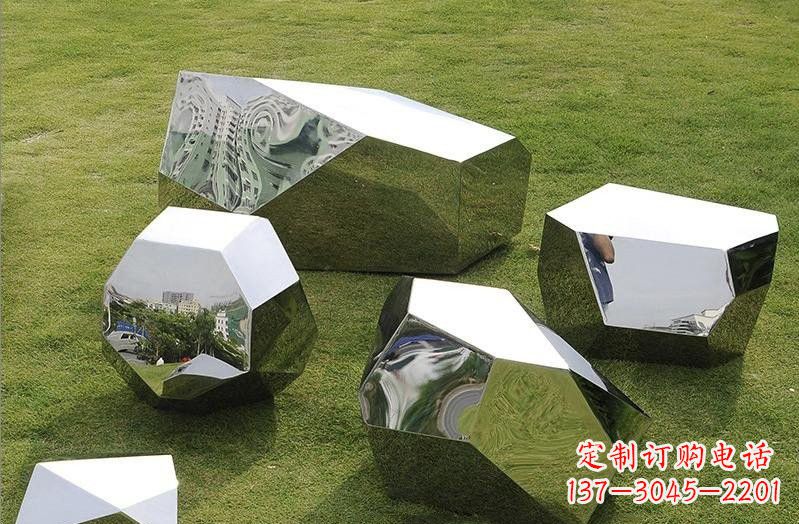 杭州精美不锈钢鹅卵石几何雕塑
