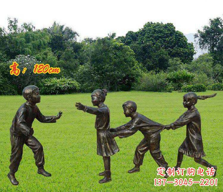 杭州公园玩老鹰捉小鸡的儿童小品铜雕 (2)
