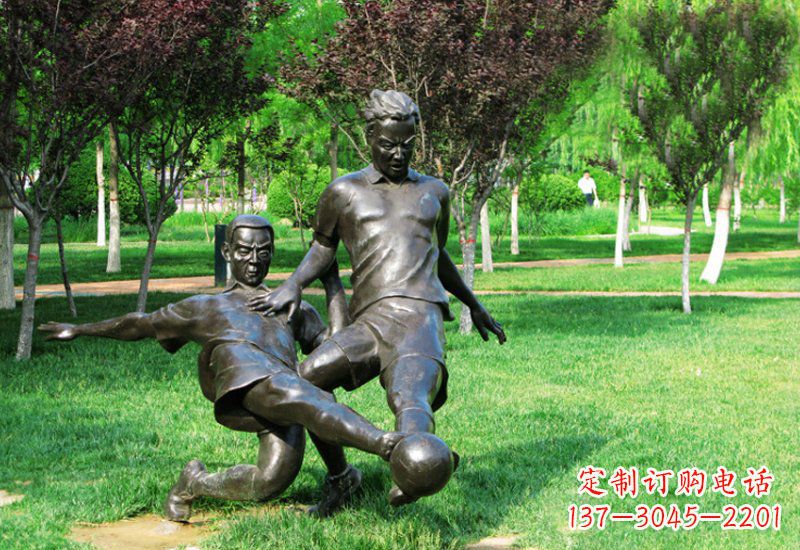 杭州踢足球的人物铜雕222