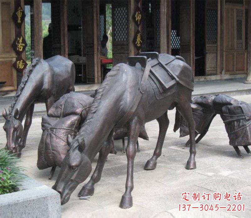 杭州拖行李的马动物铜雕