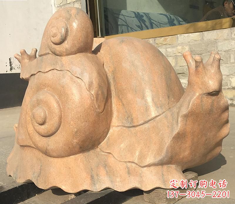 杭州晚霞红大型蜗牛母子雕塑