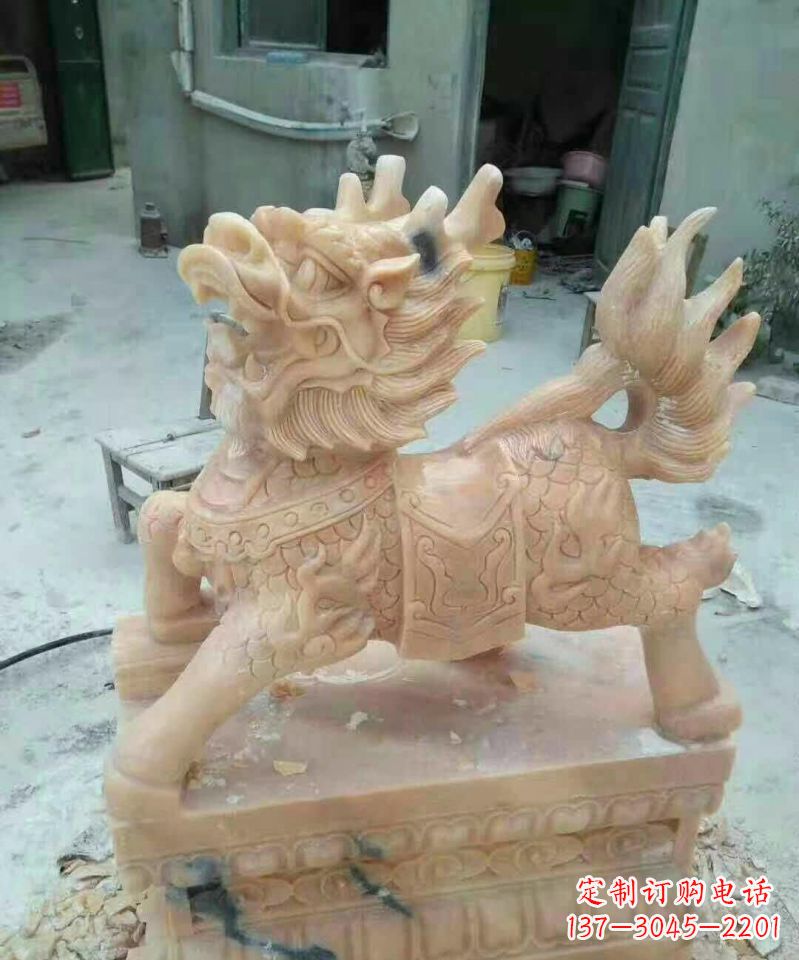 杭州晚霞红麒麟雕塑112